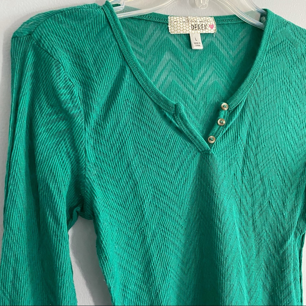 Burnout Chevron 3/4 sleeve shirt L